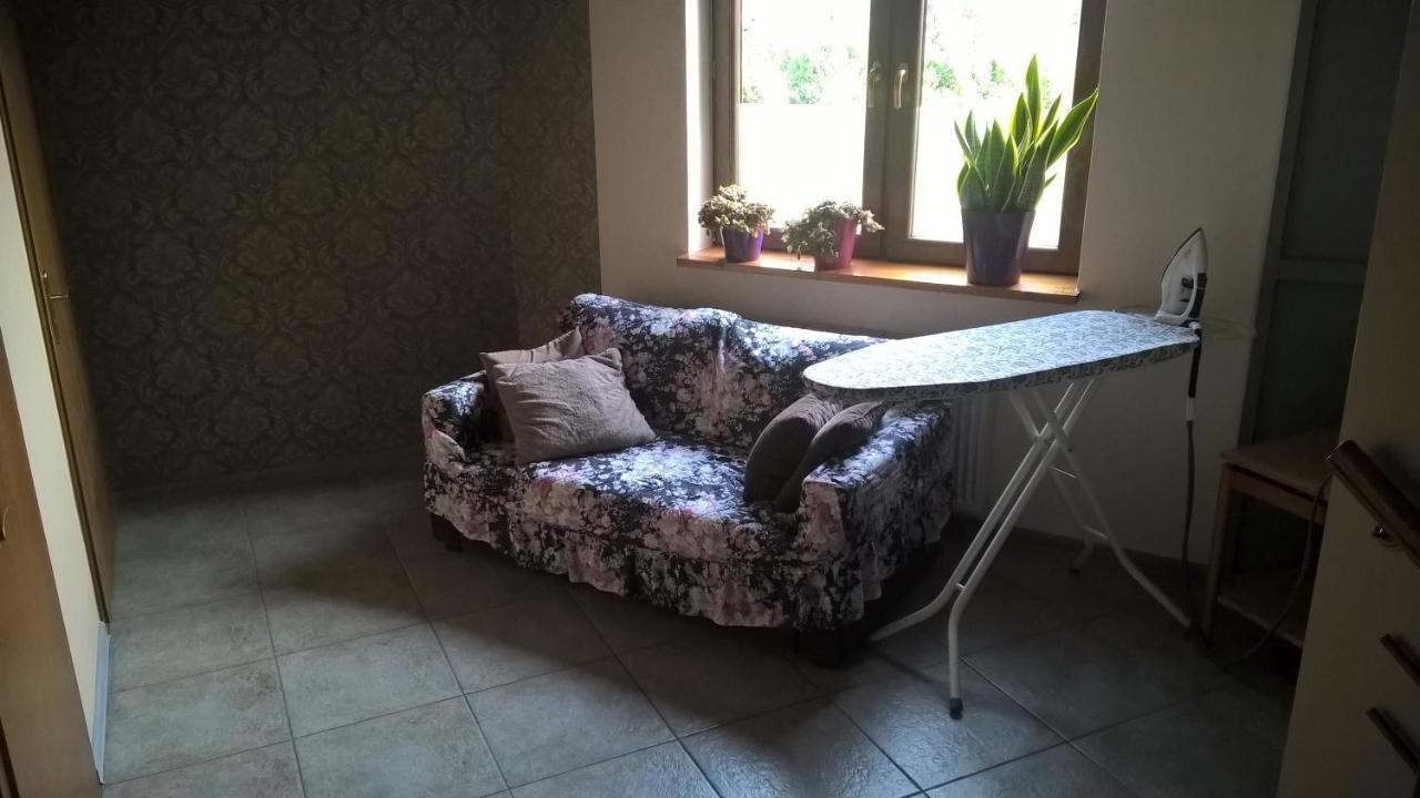 Pokoje Goscinne Jaga Kielce Bagian luar foto