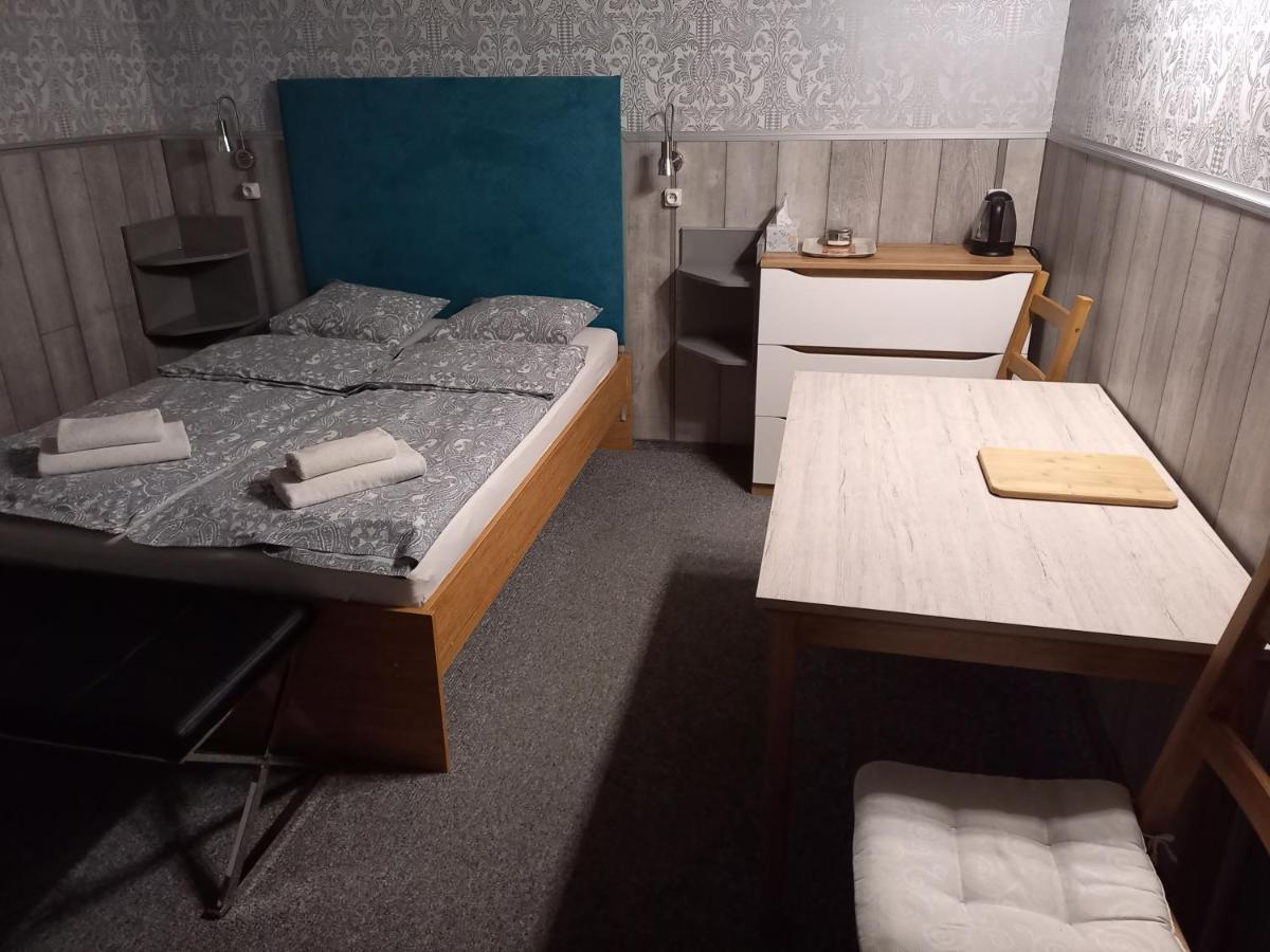 Pokoje Goscinne Jaga Kielce Bagian luar foto
