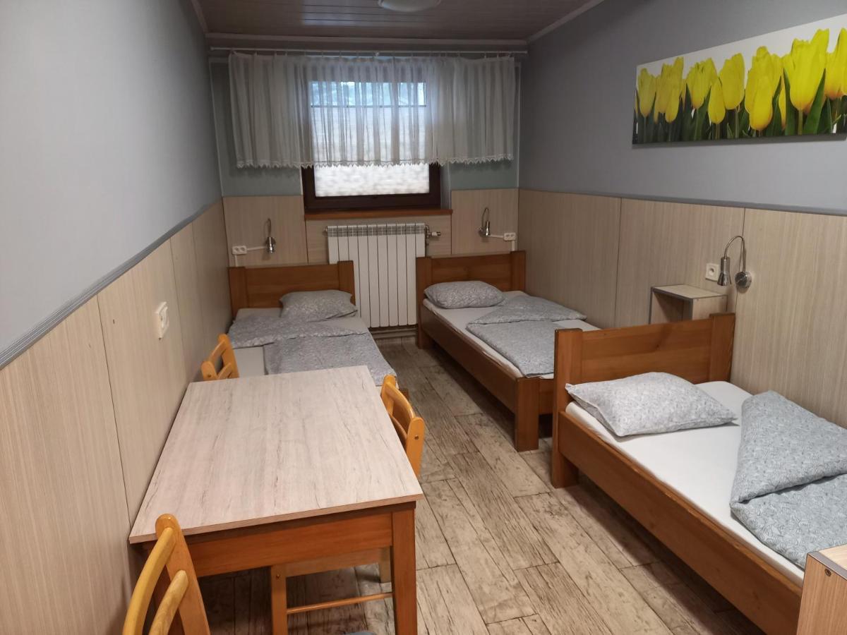 Pokoje Goscinne Jaga Kielce Bagian luar foto